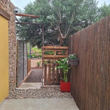 La Casita Del Naranjo 阿桂姆斯